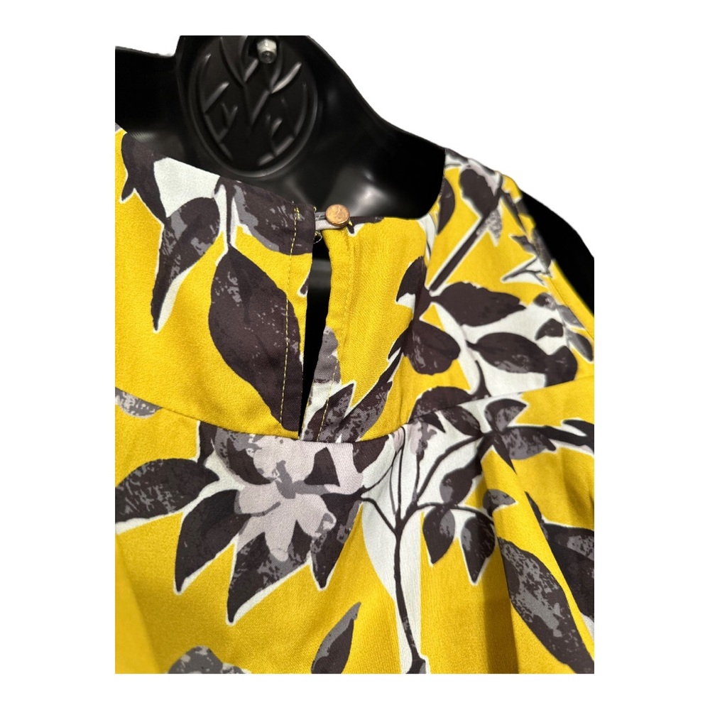 A Pea in the Pod Maternity Cold Shoulder Flare Sleeve Pullover Blouse Size Med - Picture 11 of 11